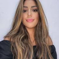 Profissional - Thaina A.