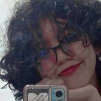 Profissional - Alyne D.
