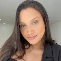 Profissional - Iasmim O.