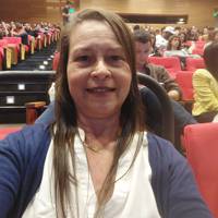 Profissional - Andrea R.