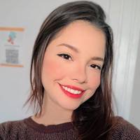 Profissional - Julia V.