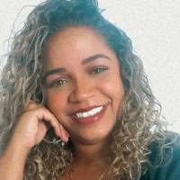 Profissional - Renata F.