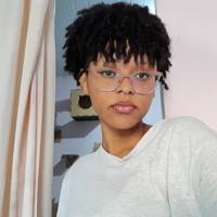 Profissional - Emanuella S.