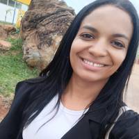 Profissional - Raiane C.