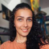 Profissional - Pollyana C.