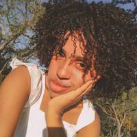 Profissional - Alaiane C.