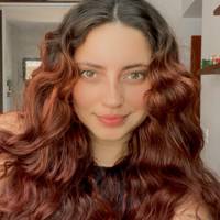 Profissional - Clara P.