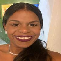Profissional - Rayanne N.