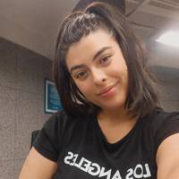 Profissional - Vitória R.