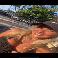 Profissional - Ayla T.