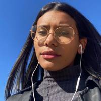 Profissional - Adrielly L.