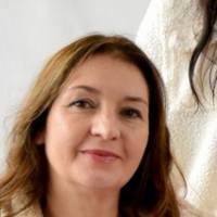 Profissional - Cintia M.