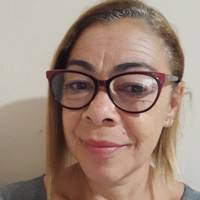 Profissional - Lara A.