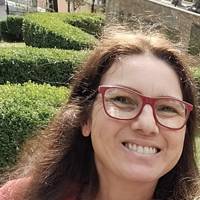 Profissional - Leni B.