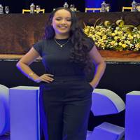 Profissional - Ana D.