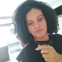 Profissional - Camila R.