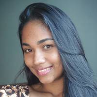 Profissional - Dailane C.