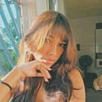 Profissional - Nicolle A.