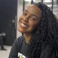 Profissional - Maíra S.