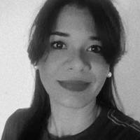 Profissional - Ana L.