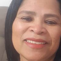 Profissional - Clarinda J.