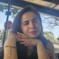 Profissional - Adriana A.