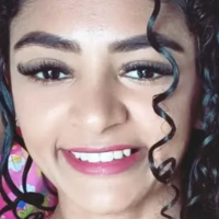 Profissional - Fabrícia S.