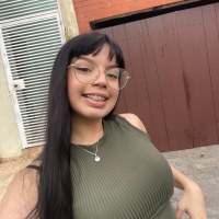 Profissional - Larissa A.