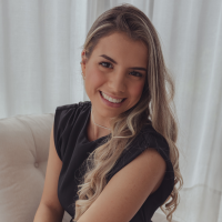 Profissional - Mayla C.