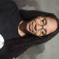 Profissional - Ana S.