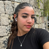 Profissional - Tyfanne R.