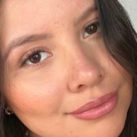 Profissional - Emilly M.
