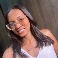 Profissional - Giovana X.