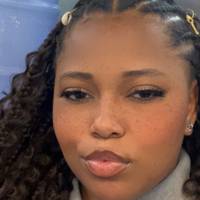 Profissional - Rayka M.