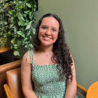 Profissional - Taynara E.