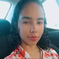 Profissional - Leyanne J.