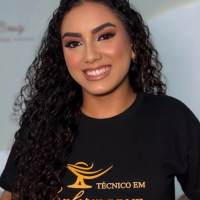 Profissional - Ariane V.