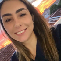 Profissional - Camilla B.