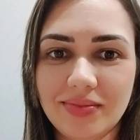 Profissional - Adrielle P.