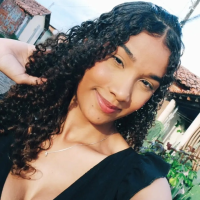 Profissional - Evellyn B.