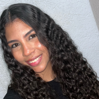 Profissional - Thais R.