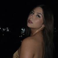 Profissional - Victoria N.
