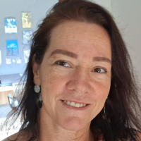 Profissional - Lucelia S.